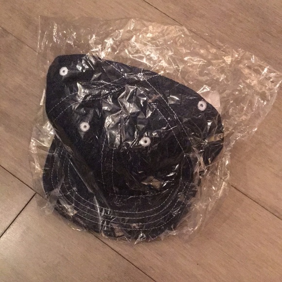 NWT Classic Soft Short Brim Denim Cap : ONE SIZE - Picture 7 of 7